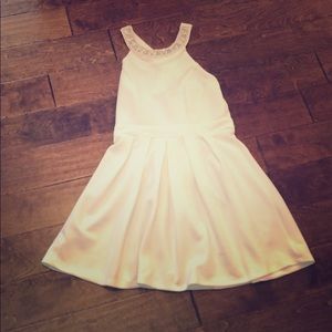 Really nice White short dress women’s size Large